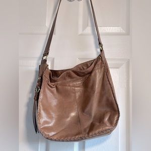 Carmel brown HOBO brand purse preowned side pocket zipper small front pocket